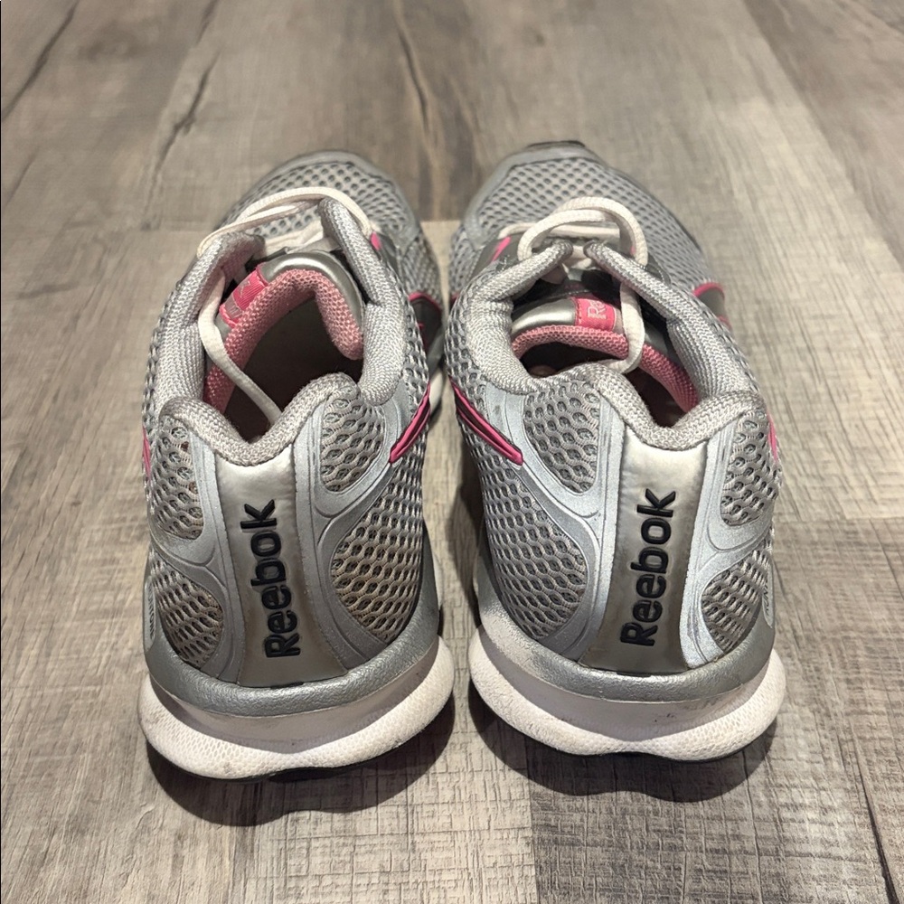 Women’s Silver and Pink Reebok Runtone, no insole included. - Picture 5 of 8